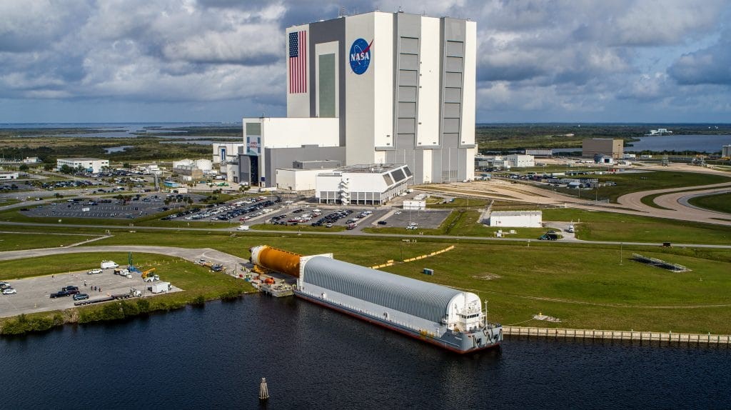 Nasa Mostra Vídeo 360º Do Foguete Que Levará Humanidade De Volta à Lua ...