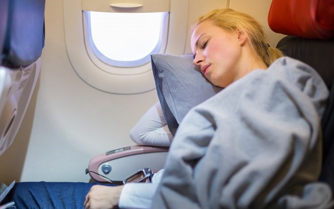 Por Uma Viagem Mais Tranquila 5 Dicas Para Relaxar E Conseguir Dormir No Avião Rota News 8203